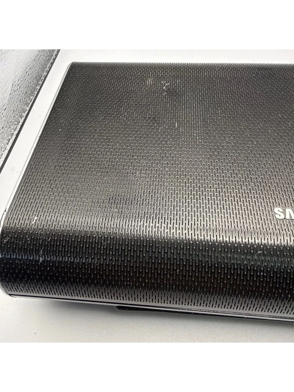 Samsung  DA-F60 Black Wireless Speaker with Charger